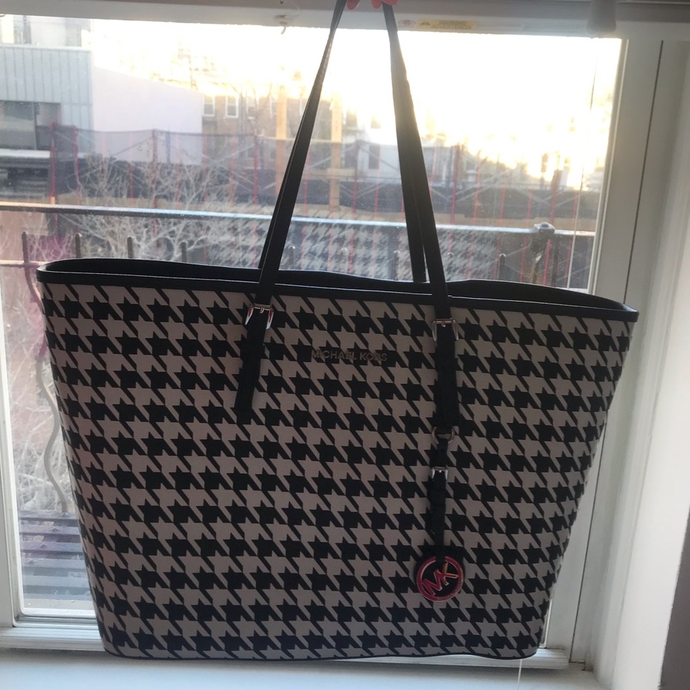 Michael Kors Houndstooth Tote